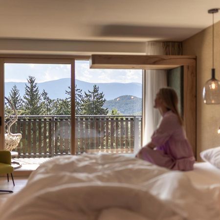 Hotel Baumwirt カステルロット エクステリア 写真