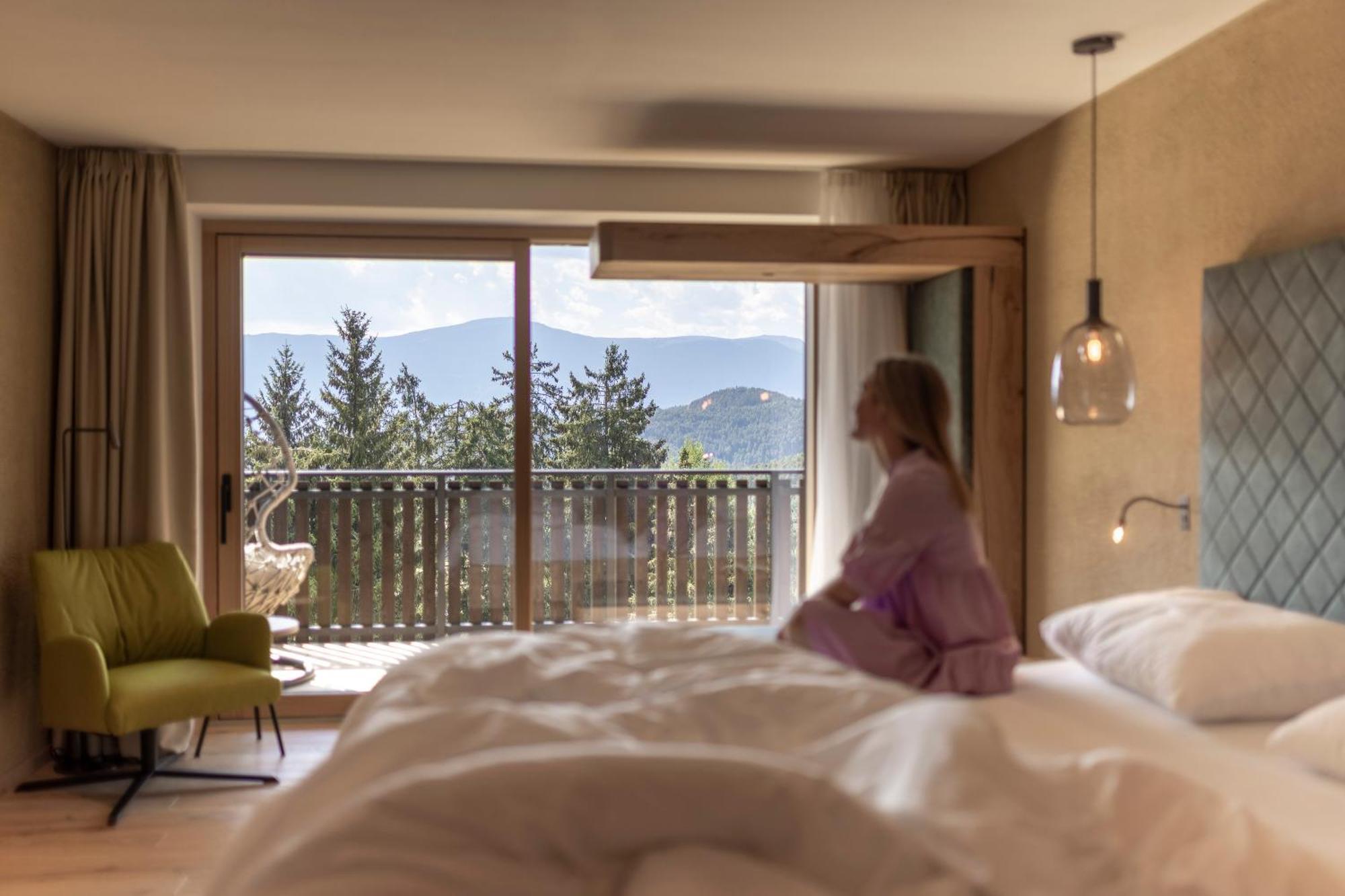 Hotel Baumwirt カステルロット エクステリア 写真